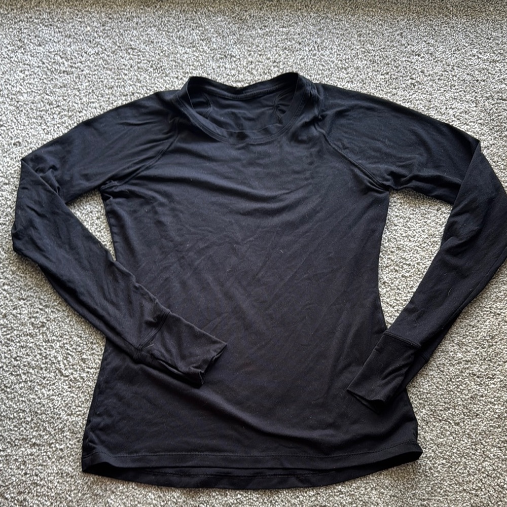 Fleo Black Fitted Long Sleeve (foundation long sleeve)